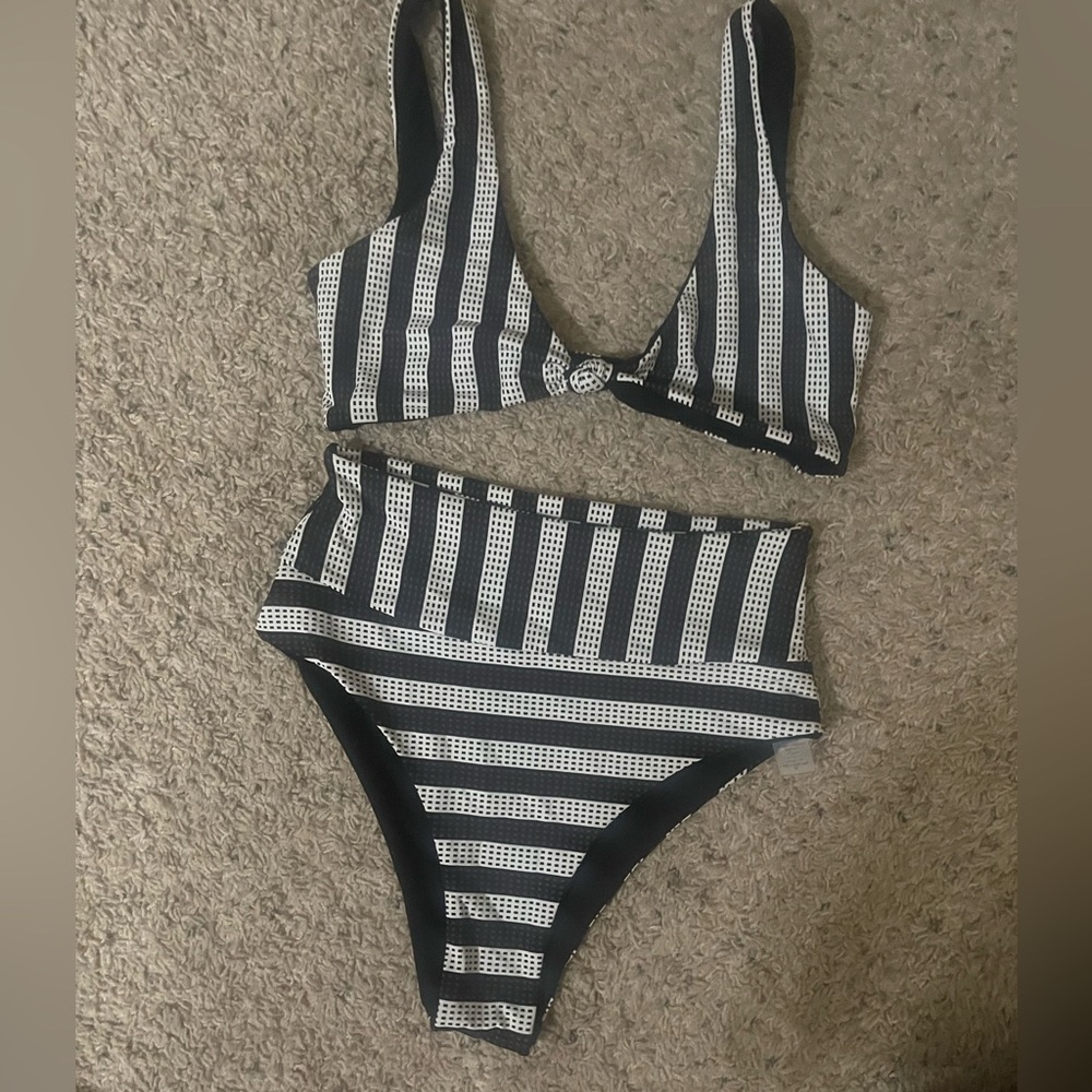 Poema black and white swimsuit